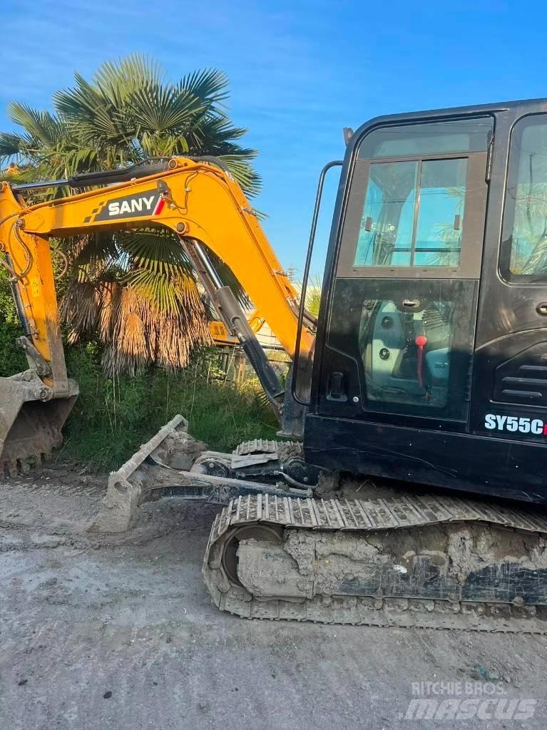 Sany SY 55 C حفارات زحافة
