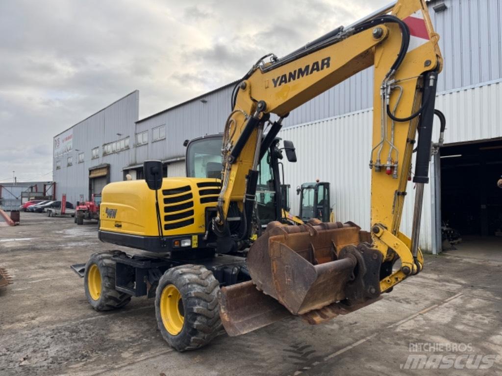 Yanmar B95W (40667) حفارات بعجل