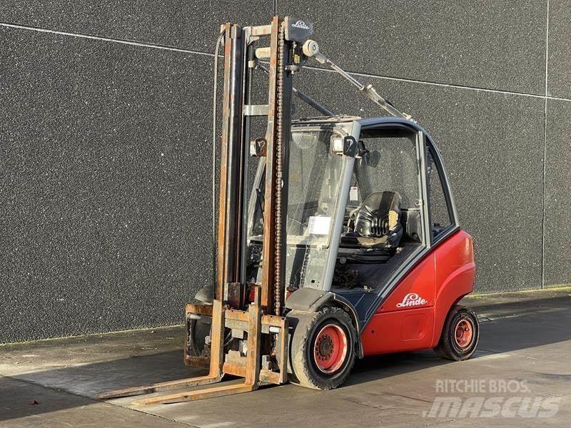 Linde H 30 D شاحنات الديزل