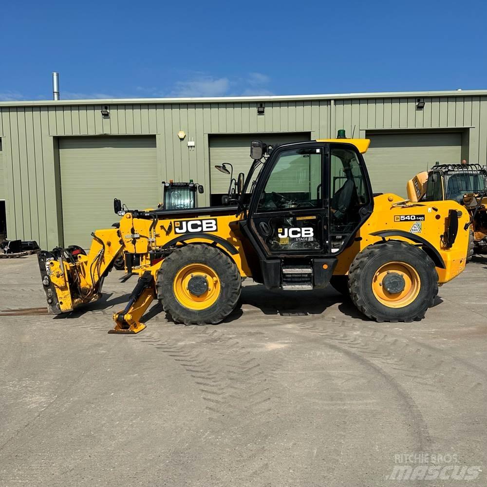 JCB 540-140 مناولات متداخلة