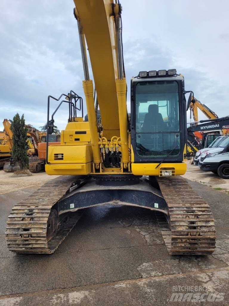 Komatsu PC 210 LC-11 حفارات زحافة