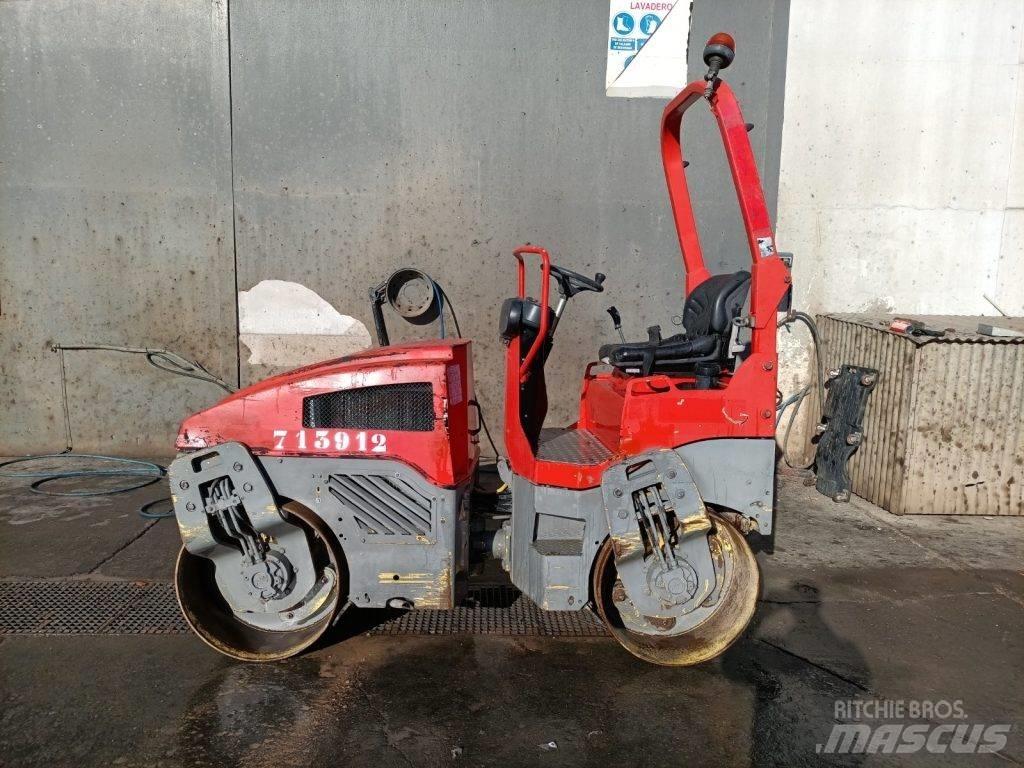 Bomag BW 100 AD-4 مداحل ثنائية الاسطوانة