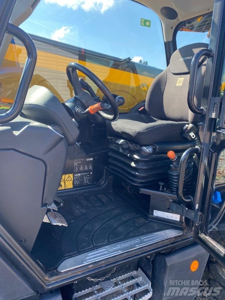 JCB 535-95 Agri Pro معدات مناولة لأغراض الزراعة