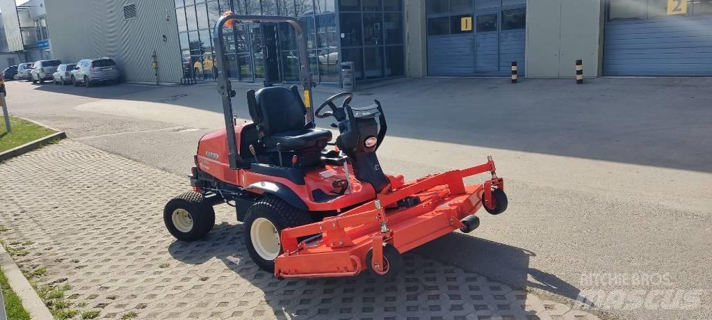 Kubota F 3890 ركوب الحشائش