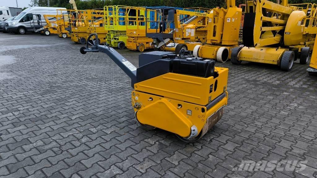 Bomag BW 65 H مداحل ثنائية الاسطوانة