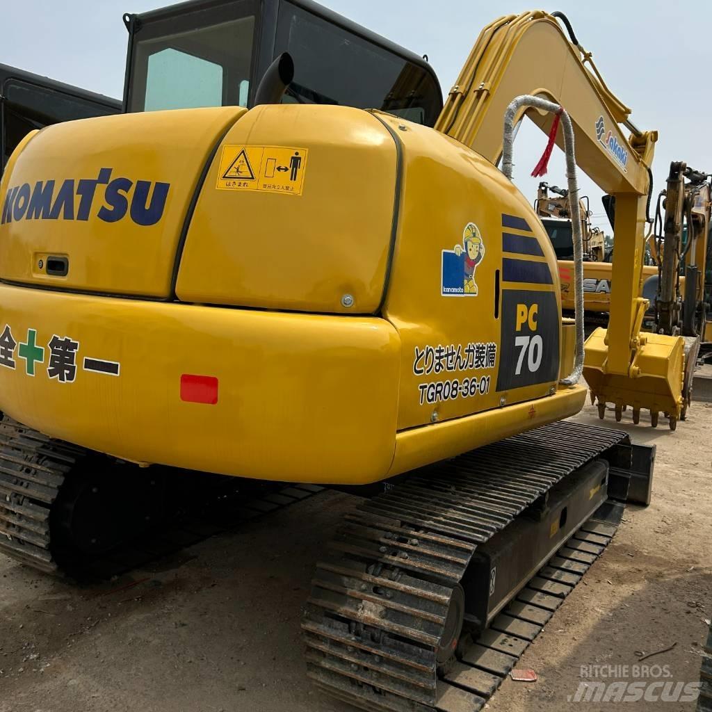Komatsu 70-8 حفارات زحافة