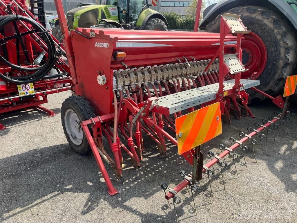Accord M DRILL PRO ماكينات البذر الدقيق