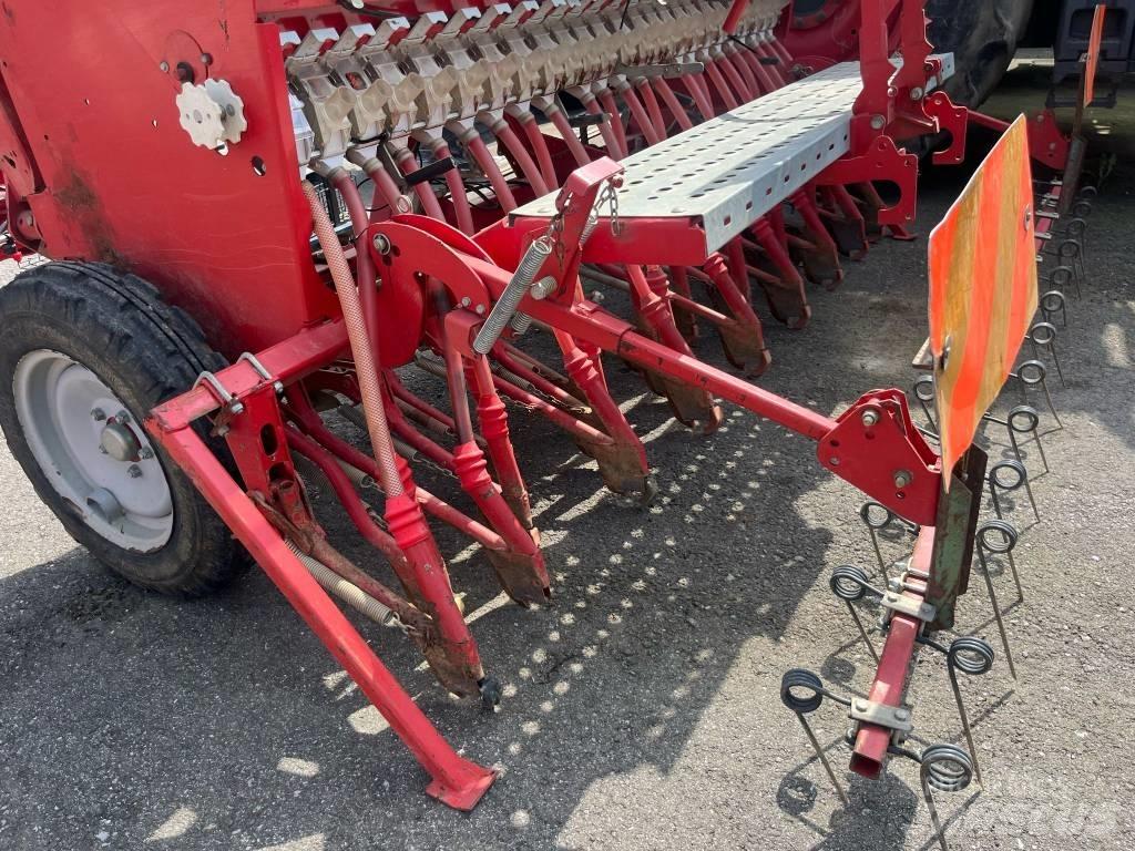 Accord M DRILL PRO ماكينات البذر الدقيق