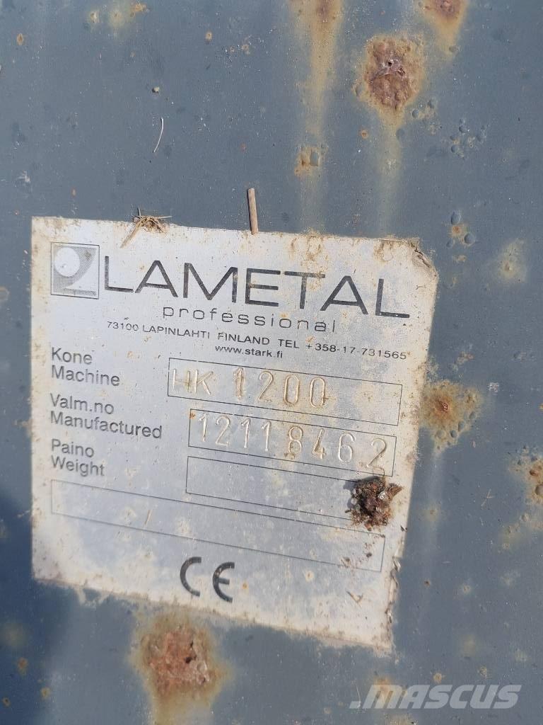 Stark HK 1200 معدات نشر الرمال والملح