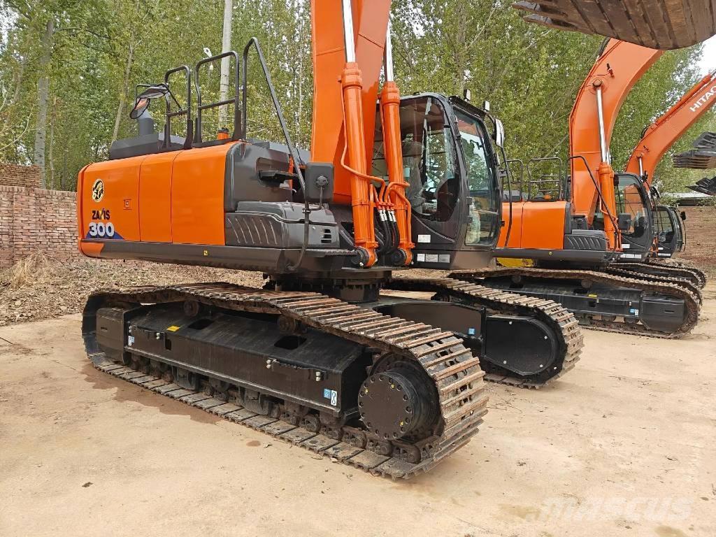 Hitachi ZX300 حفارات زحافة