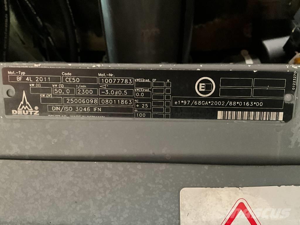 Atlas 75 S لوادر بعجل