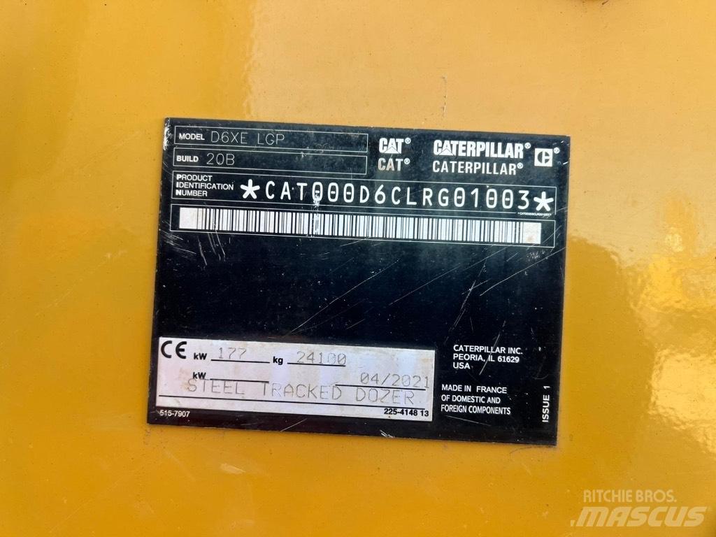 CAT D6XE بلدوزرات مجنزرة