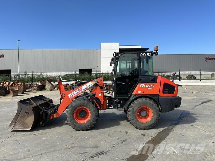 Kubota R065W لوادر بعجل