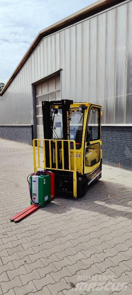 Hyster A1.5XNT شاحنات ذات رافعات شوكية تعمل بالكهرباء