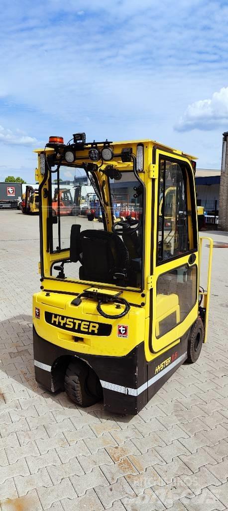 Hyster A1.5XNT شاحنات ذات رافعات شوكية تعمل بالكهرباء