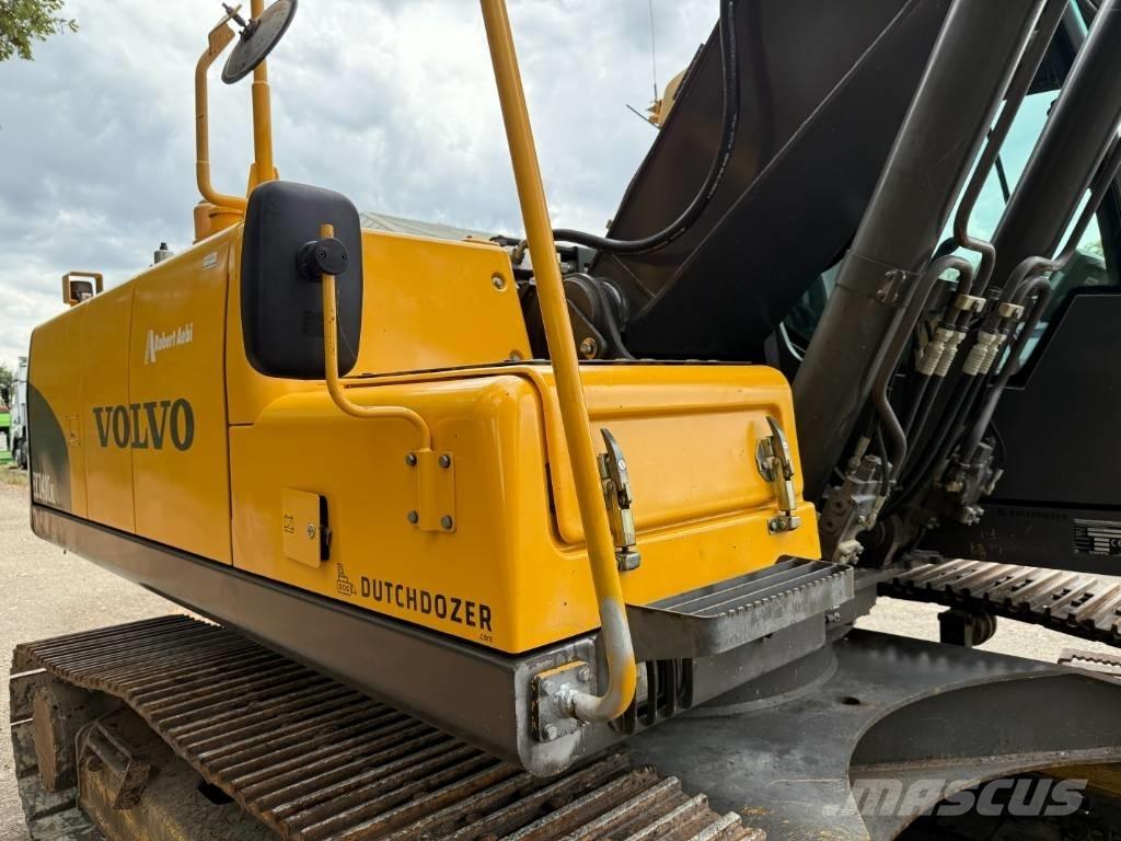 Volvo EC 240 C N L حفارات زحافة