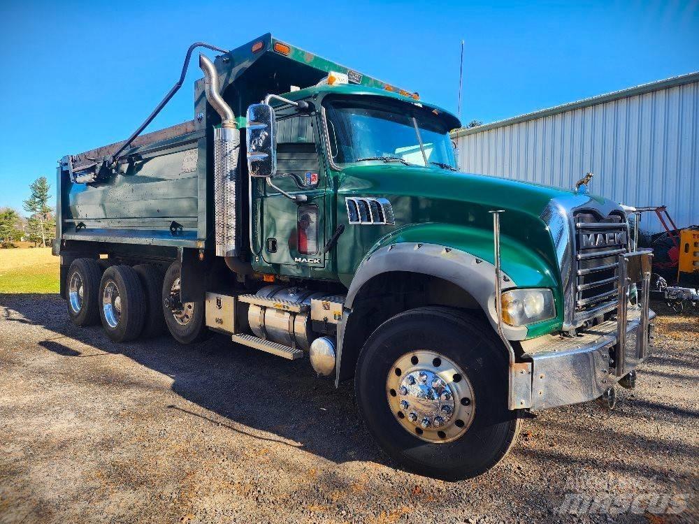 Mack CTP 713 B شاحنات قلابة