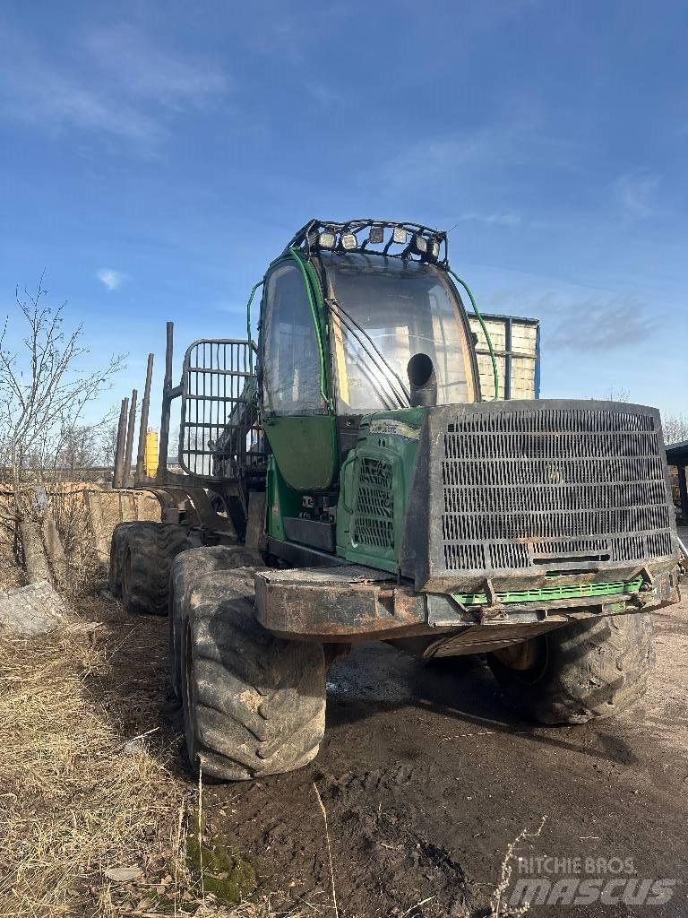 John Deere 1010 E شاحنات