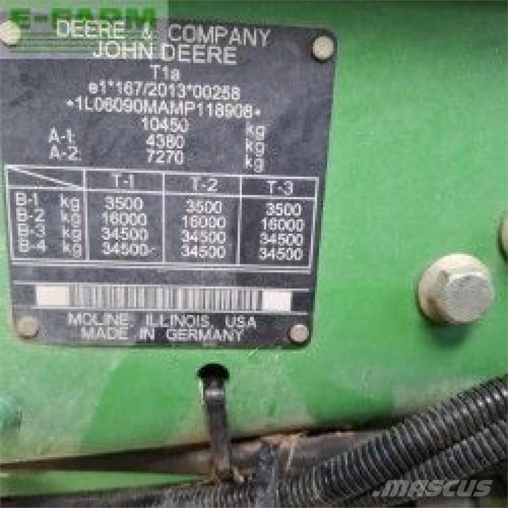 John Deere 6090M الجرارات