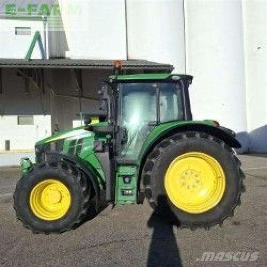 John Deere 6090M الجرارات