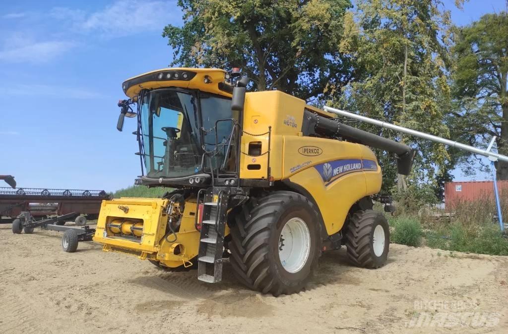 New Holland CR 8.90 حصادات