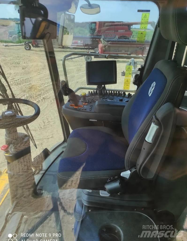 New Holland CR 8.90 حصادات