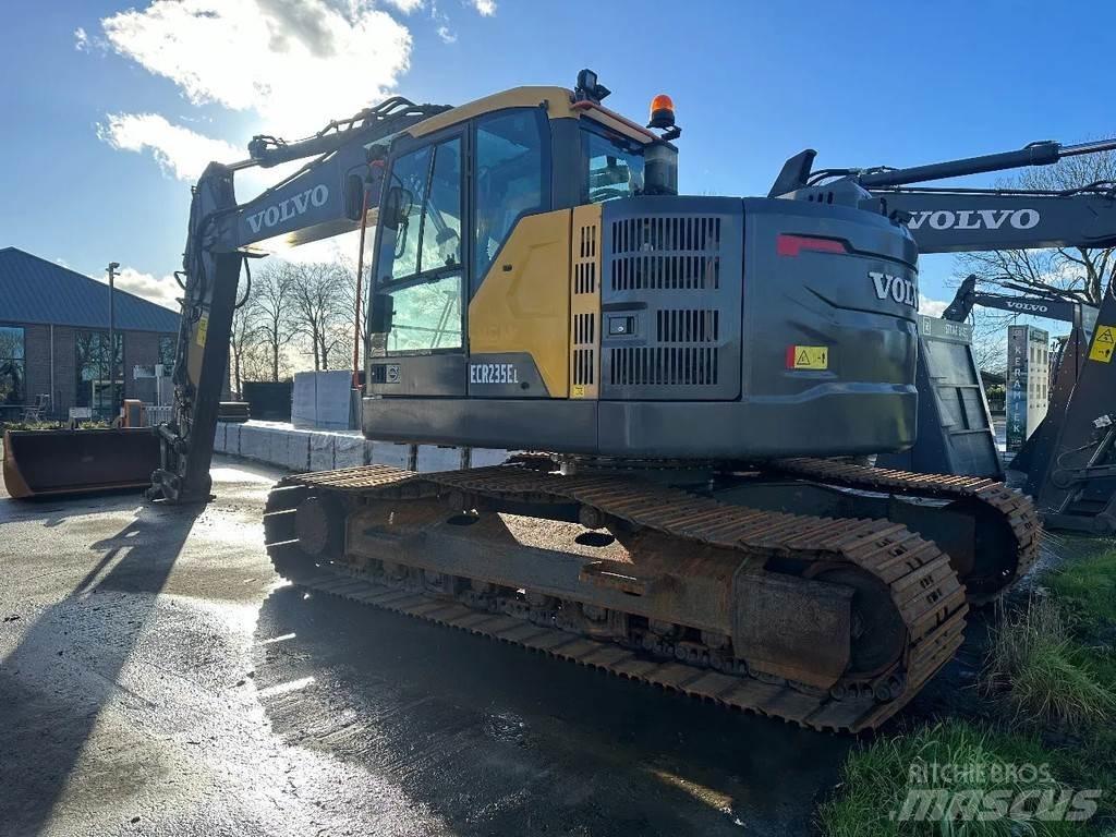 Volvo ECR 235 EL حفارات زحافة