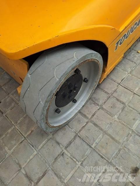 JLG Toucan 10 E رافعات السارية الرأسية