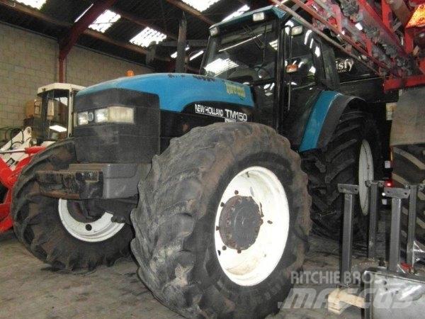 New Holland TM 150 الجرارات