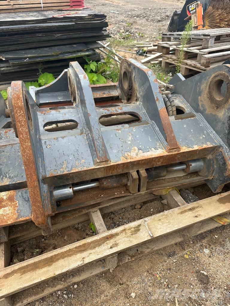 Volvo L 220 G لوادر بعجل