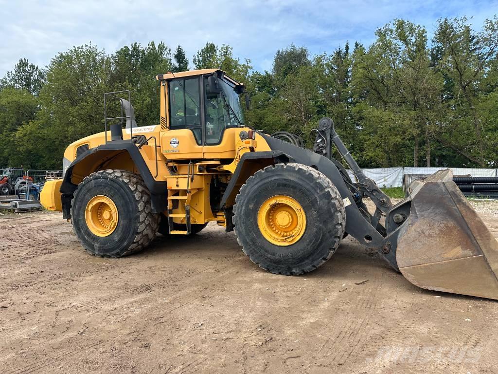 Volvo L 220 G لوادر بعجل