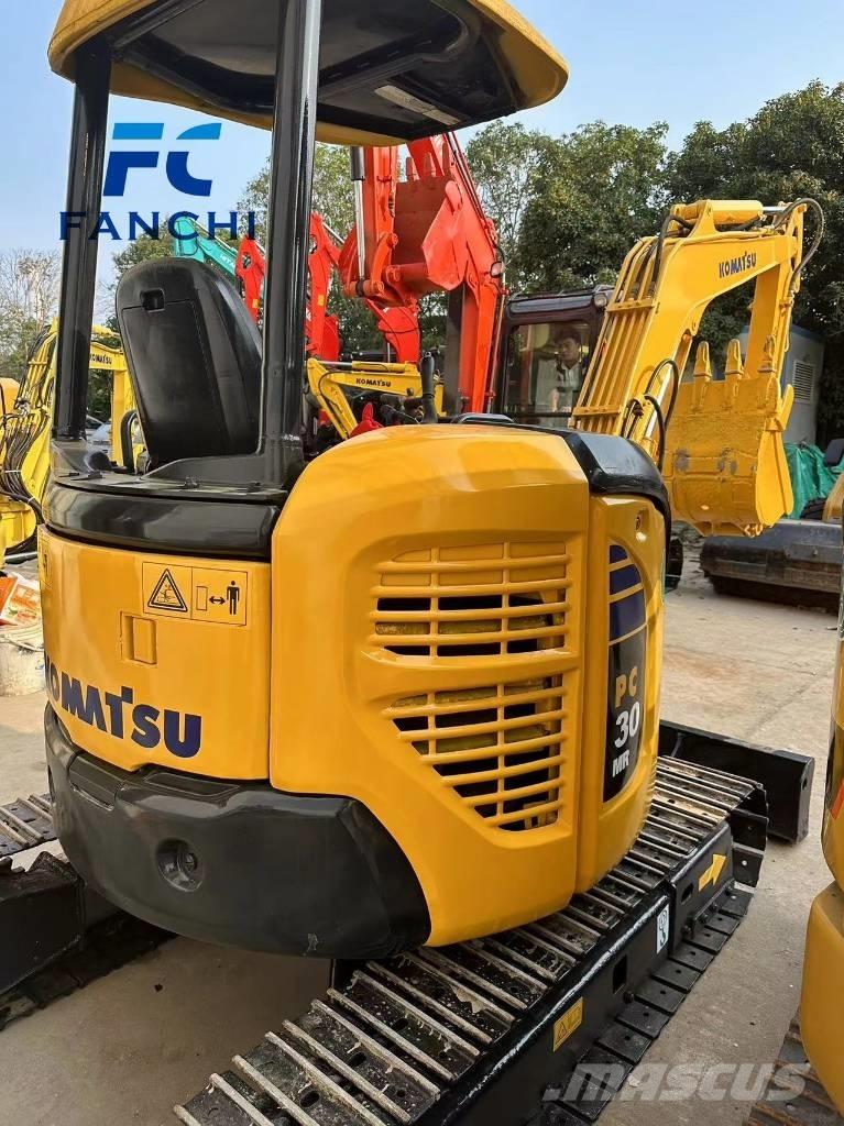 Komatsu PC 30 MR-1 حفارات صغيرة أقل من 7 طن (حفارات صغيرة)