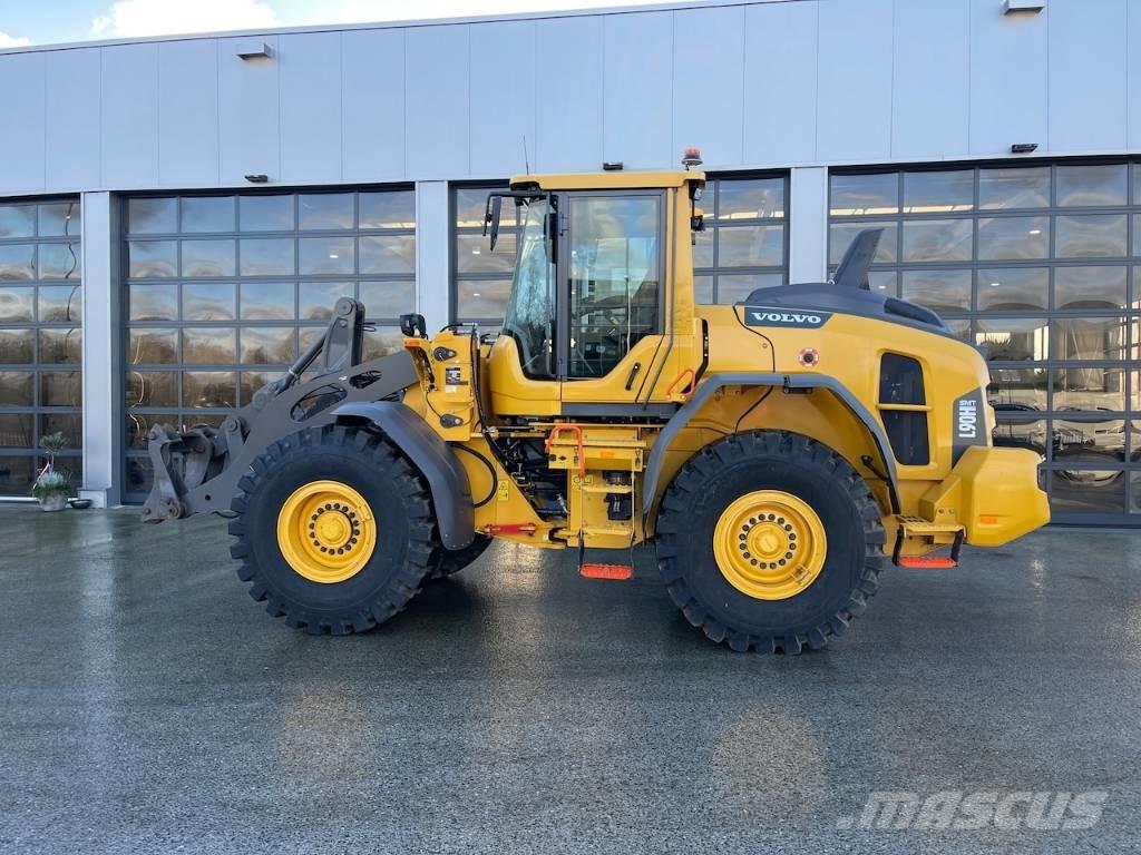 Volvo L 90 H لوادر بعجل