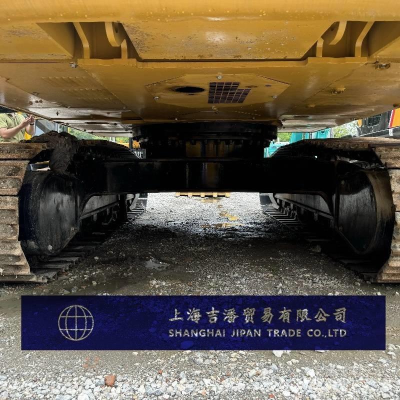 CAT 329 D حفارات زحافة
