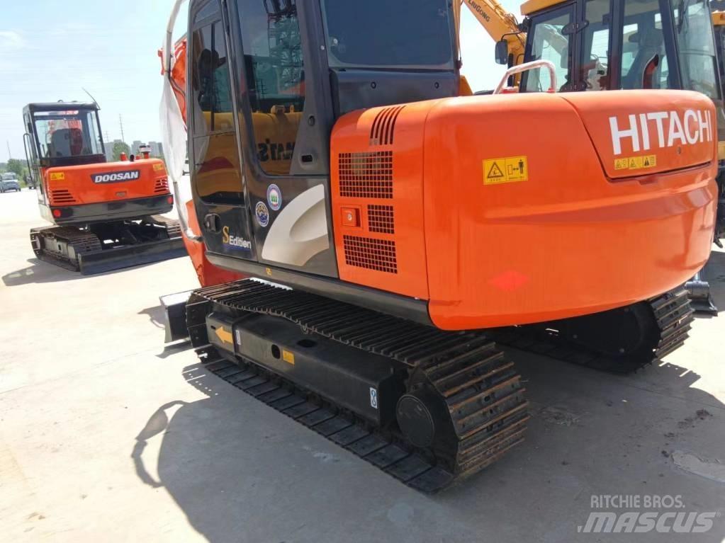 Hitachi ZX 70 حفارات زحافة