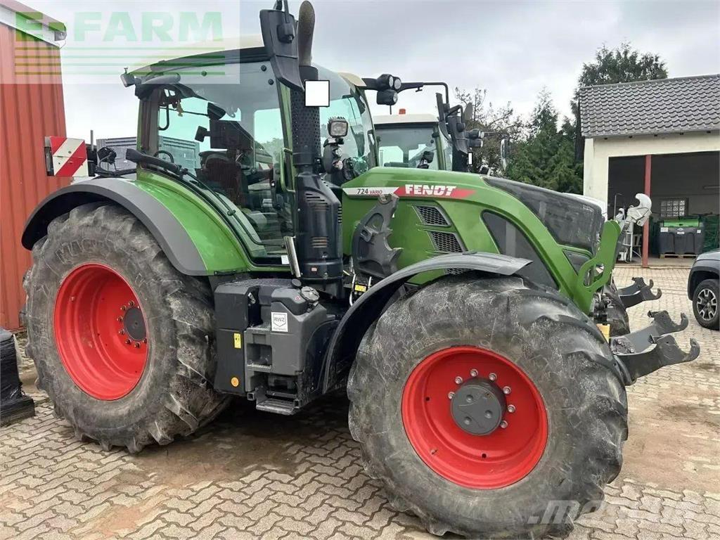 Fendt 724 vario الجرارات