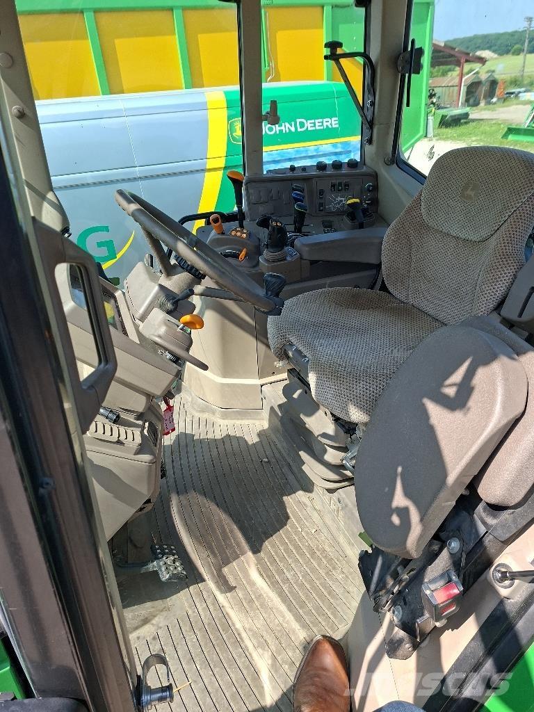 John Deere 6110M الجرارات