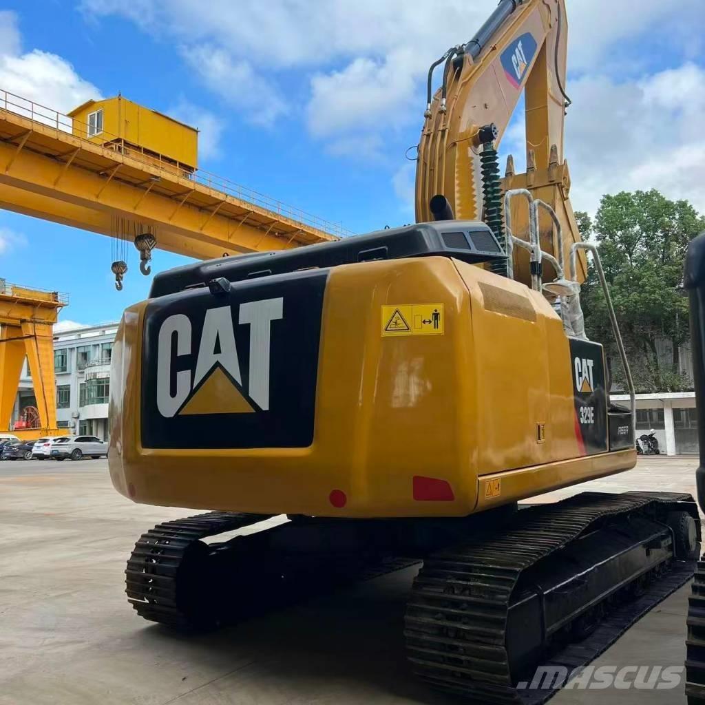 CAT 329E حفارات زحافة