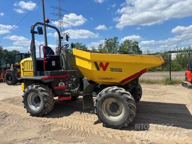 Wacker Neuson DW 60 عربات نقل قلابة للمواقع