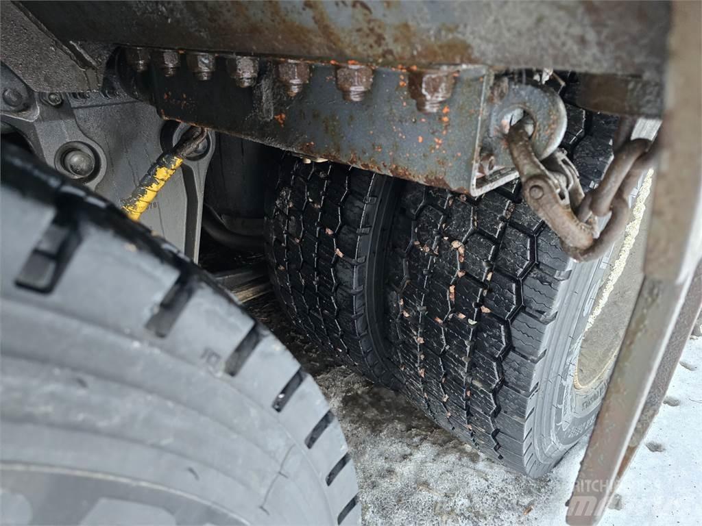 Volvo FH 16 750 شاحنات نقل آلة الغابات