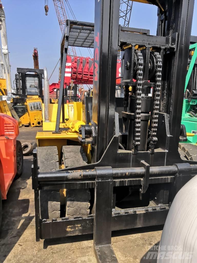 TCM 15 Ton شاحنات الديزل