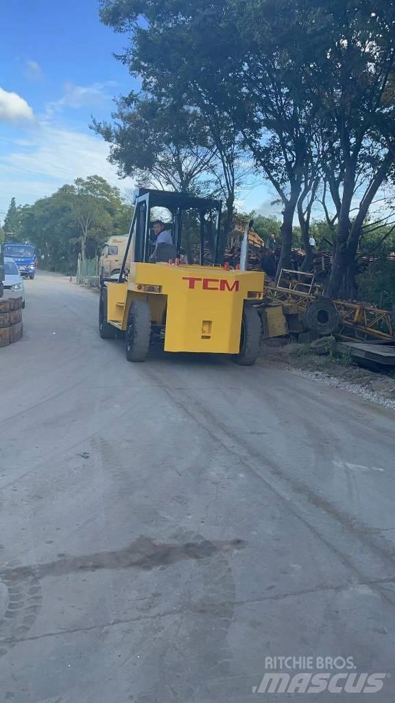 TCM 15 Ton شاحنات الديزل