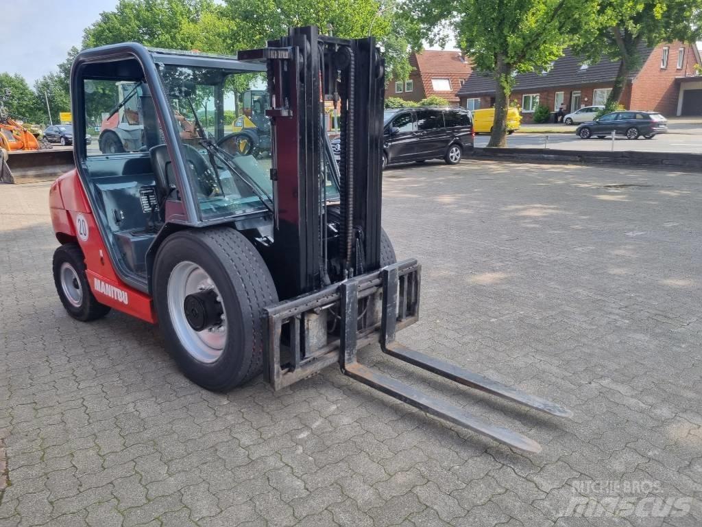 Manitou MSI 25 T شاحنات الطرق الوعرة