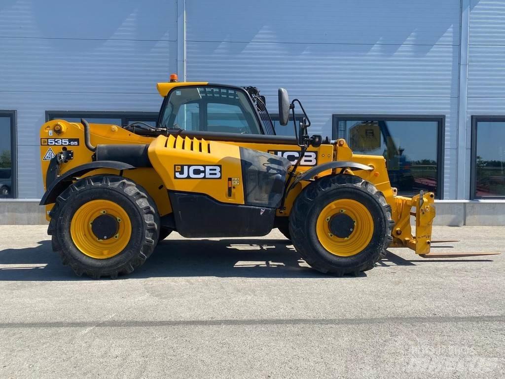 JCB 535-95 مناولات متداخلة