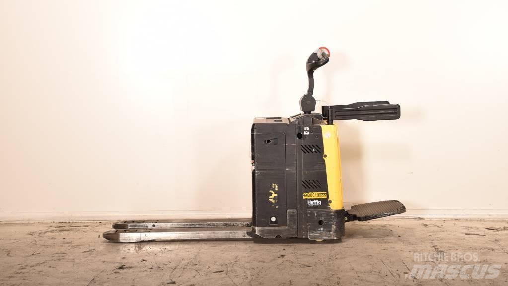 Hyster P 2.0 S رافعة منخفضة المستوى ذات منصة
