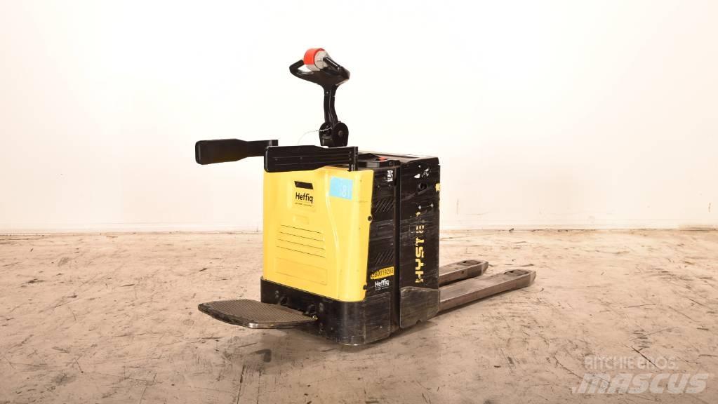 Hyster P 2.0 S رافعة منخفضة المستوى ذات منصة