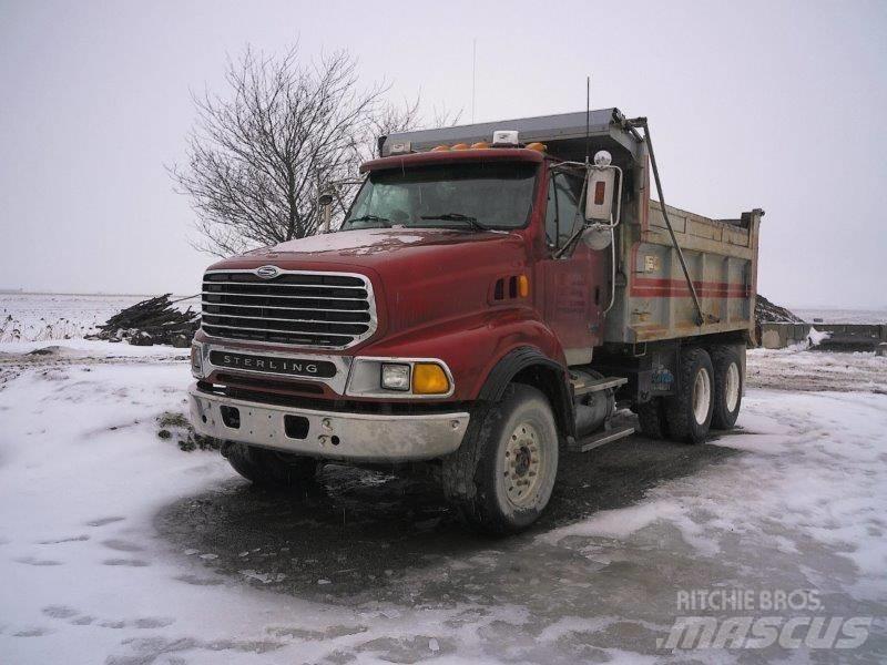 Sterling L 9500 شاحنات قلابة