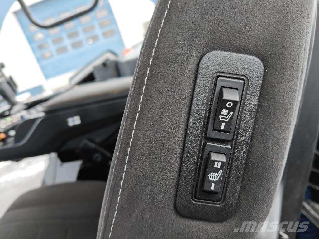 Valtra T 255 Versu الجرارات