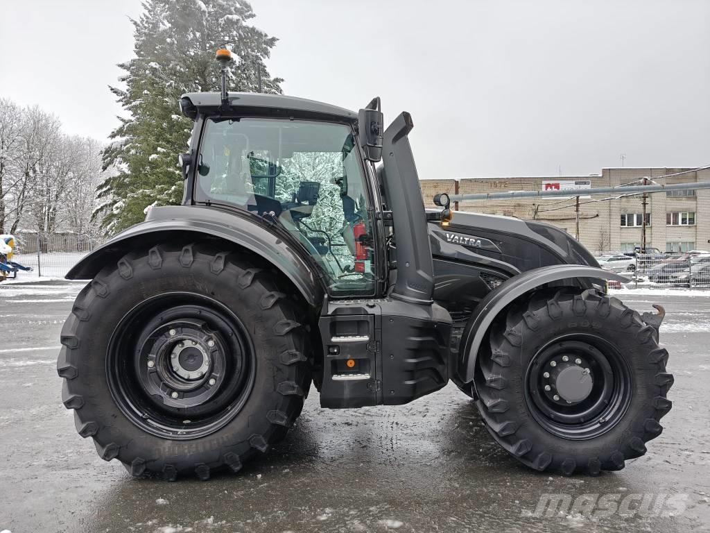 Valtra T 255 Versu الجرارات