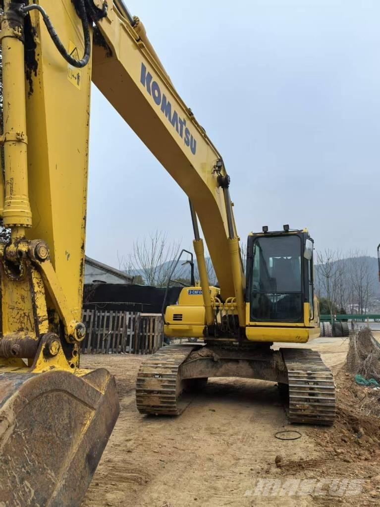 Komatsu PC 200-8 حفارات وسط 7 طن - 12 طن